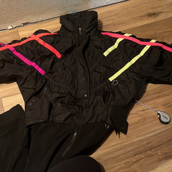 Obermeyer Ski Suit Vintage Black and neon size Medium - Picture 16 of 16